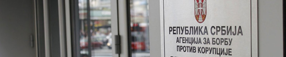 image | UG Lokalna alternativa je Agenciji za borbu protiv korupcije podnela prijavu protiv Milana Glušca, zamenika predsednika opštine Vrbas, zbog sumnje da nije prijavio imovinu stečenu tokom obavljanja funkcije predsednika opštine Vrbas.

