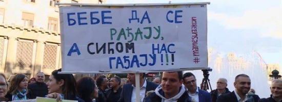 image | Isplata pomoći za novorođenu bebu u Opštini Vrbas kasni i do dve godine, i nakon pritiska javnosti izazvanog odbijanjem da se ovaj problem stavi na dnevni red lokalne skupštine, saznajemo da skupštinska većina predvođena Srpskom naprednom strankom za tu obavezu nema vremena, a ni sredstava.

